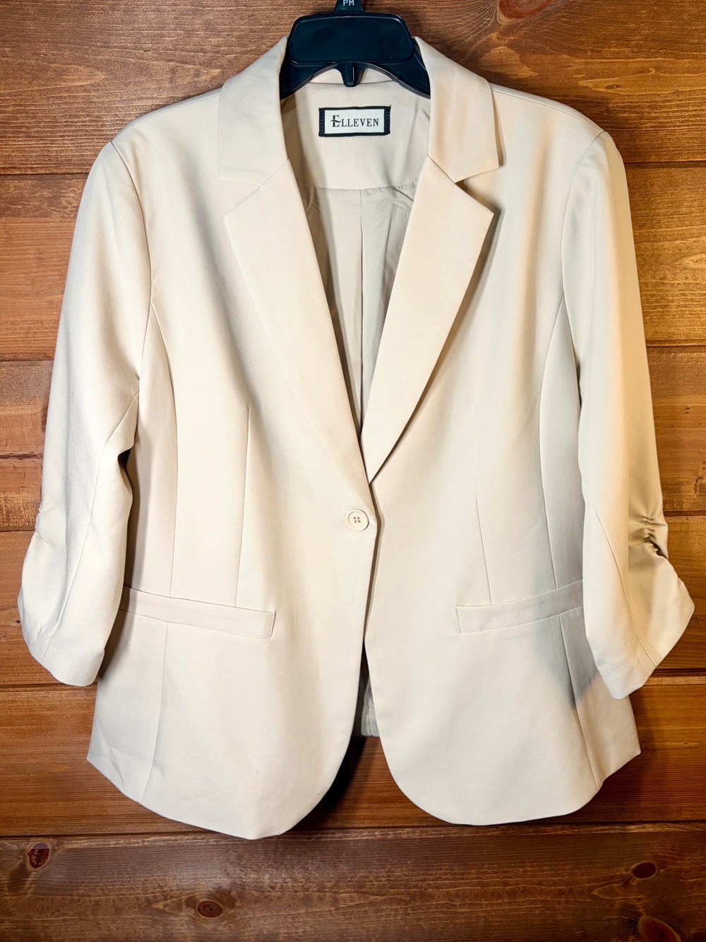Elleven Cream Single-Button Notch Lapel Blazer Size XL 💕🌸